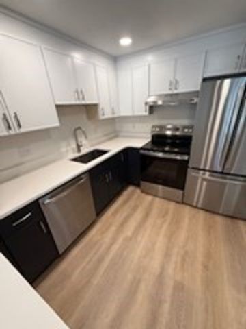 18 Williamsburg Ct 23, Shrewsbury, MA 01545