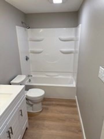 18 Williamsburg Ct 23, Shrewsbury, MA 01545