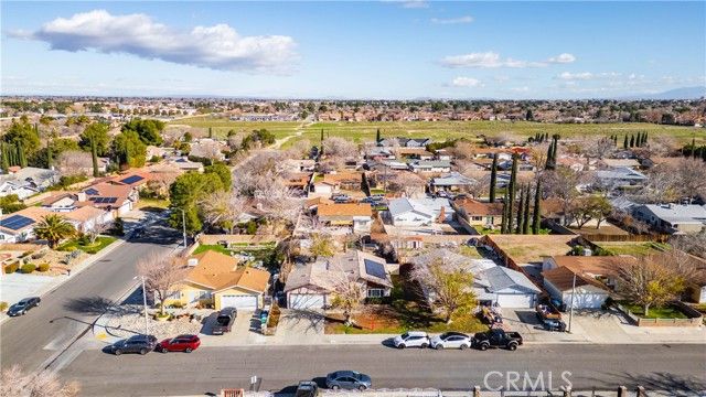 43352 Edson, Lancaster, CA 93536