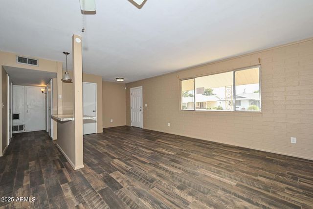 10816 N MADISON Drive, Sun City, AZ 85351