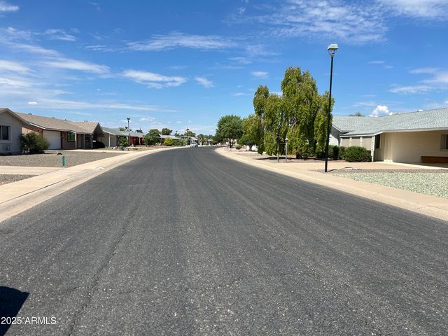 10816 N MADISON Drive, Sun City, AZ 85351