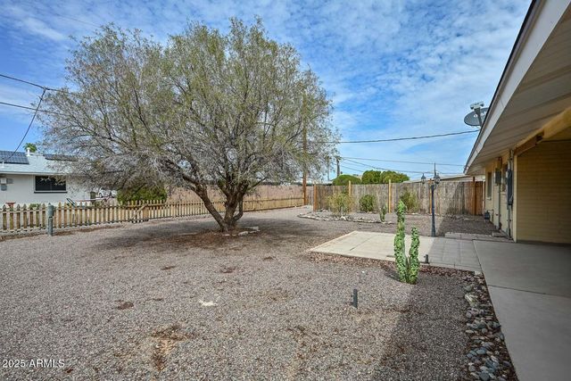 10816 N MADISON Drive, Sun City, AZ 85351