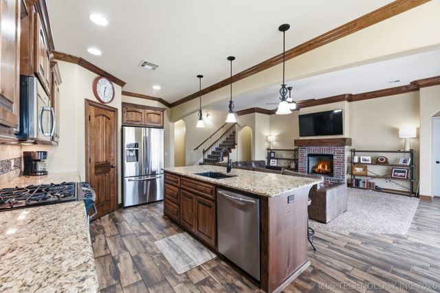 14455 N 66th Avenue E, Collinsville, OK 74021