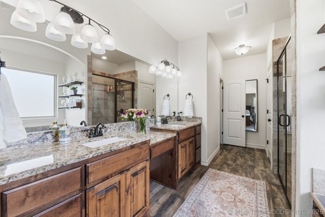 14455 N 66th Avenue E, Collinsville, OK 74021