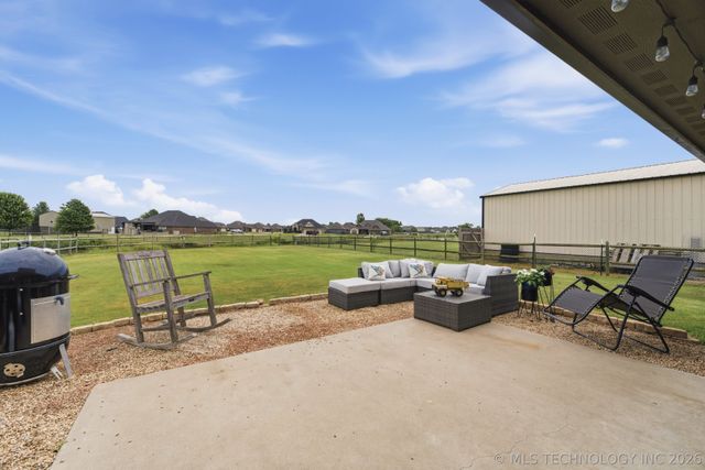 14455 N 66th Avenue E, Collinsville, OK 74021