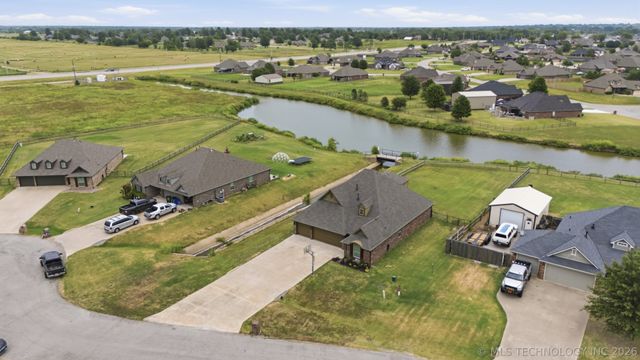 14455 N 66th Avenue E, Collinsville, OK 74021
