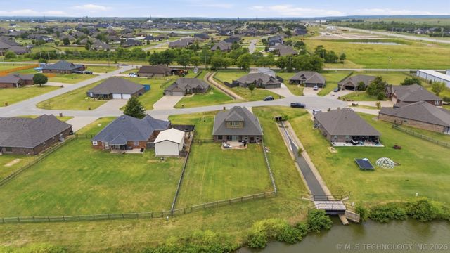 14455 N 66th Avenue E, Collinsville, OK 74021