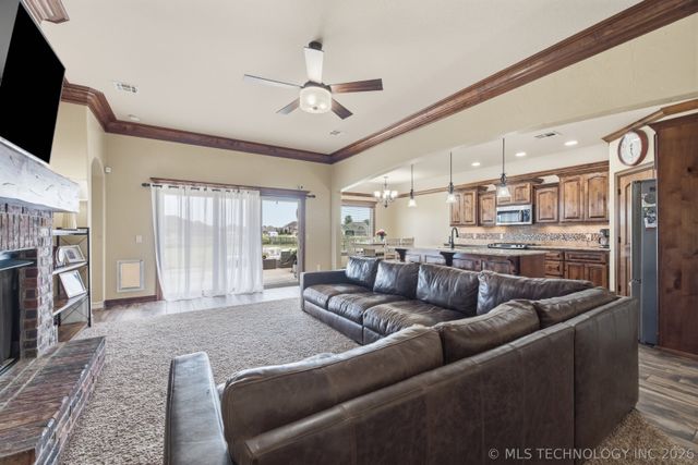 14455 N 66th Avenue E, Collinsville, OK 74021