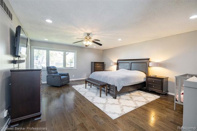 4020 Totem Lane, Waterford, MI 48328