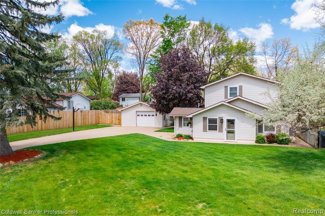 4020 Totem Lane, Waterford, MI 48328