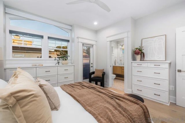 943 F Ave, Coronado, CA 92118