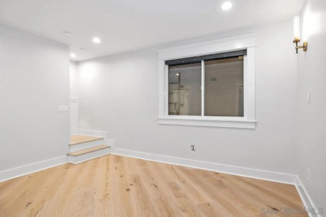 943 F Ave, Coronado, CA 92118