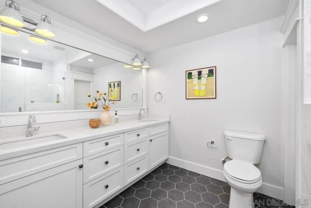 943 F Ave, Coronado, CA 92118