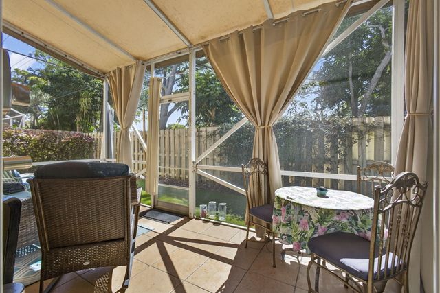 310 Laurel Oaks Way, Jupiter, FL 33458