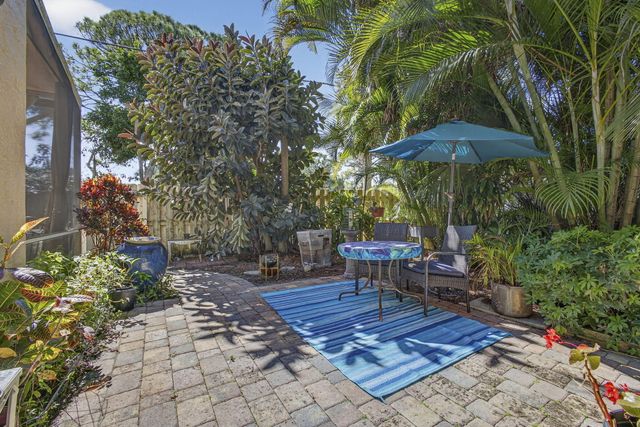 310 Laurel Oaks Way, Jupiter, FL 33458