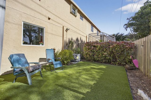 310 Laurel Oaks Way, Jupiter, FL 33458