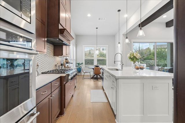 807 Serene Estates DR, Austin, TX 78738