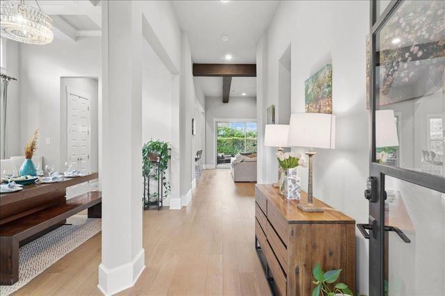 807 Serene Estates DR, Austin, TX 78738