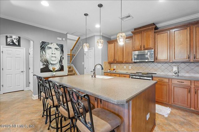 6103 CLEARSKY Drive, Jacksonville, FL 32258