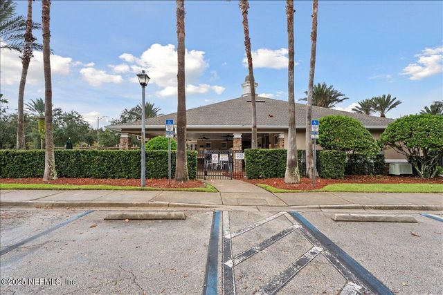 6103 CLEARSKY Drive, Jacksonville, FL 32258