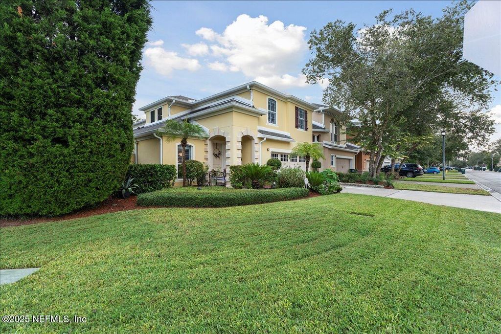6103 CLEARSKY Drive, Jacksonville, FL 32258