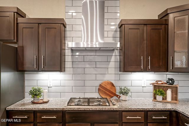 11872 Finesse Place, El Paso, TX 79934