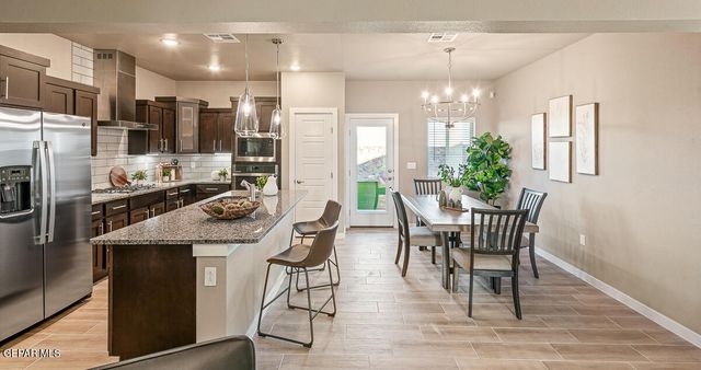 11872 Finesse Place, El Paso, TX 79934