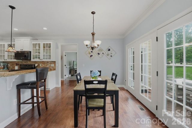184 Herons Gate Drive, Mooresville, NC 28117