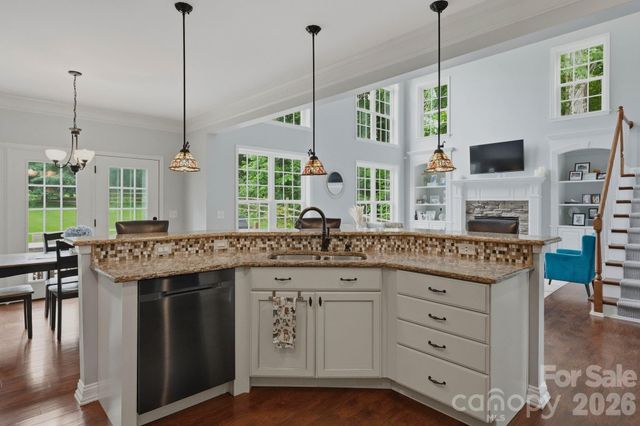 184 Herons Gate Drive, Mooresville, NC 28117