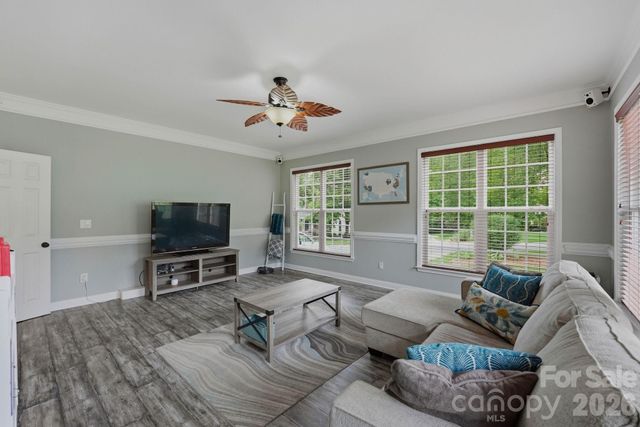 184 Herons Gate Drive, Mooresville, NC 28117