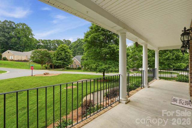 184 Herons Gate Drive, Mooresville, NC 28117