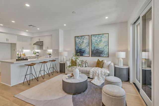 1112 Juana Court, Palo Alto, CA 94303
