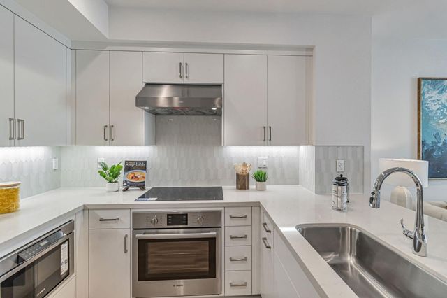 1112 Juana Court, Palo Alto, CA 94303