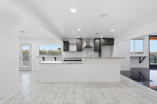 5051 N Hillcrest Drive, Tucson, AZ 85704