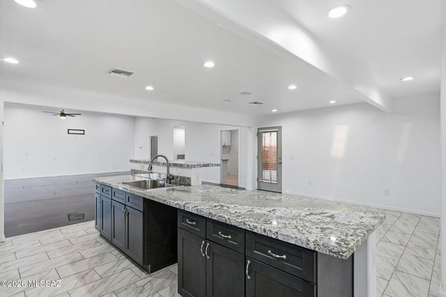 5051 N Hillcrest Drive, Tucson, AZ 85704