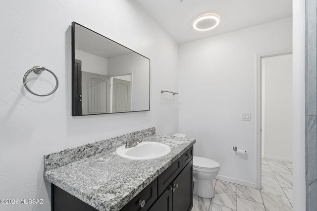 5051 N Hillcrest Drive, Tucson, AZ 85704