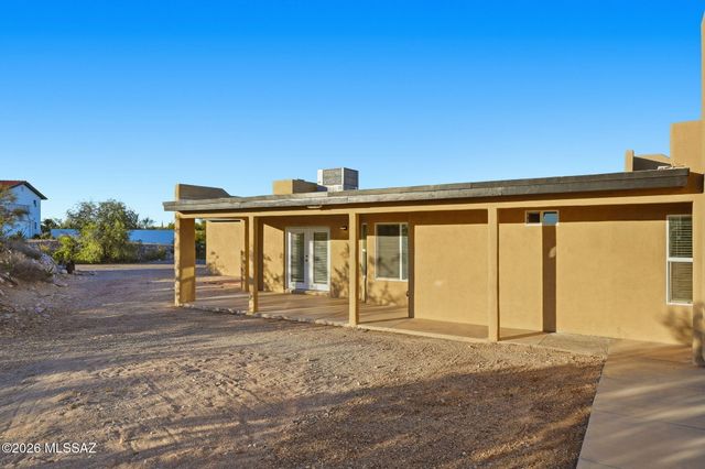 5051 N Hillcrest Drive, Tucson, AZ 85704