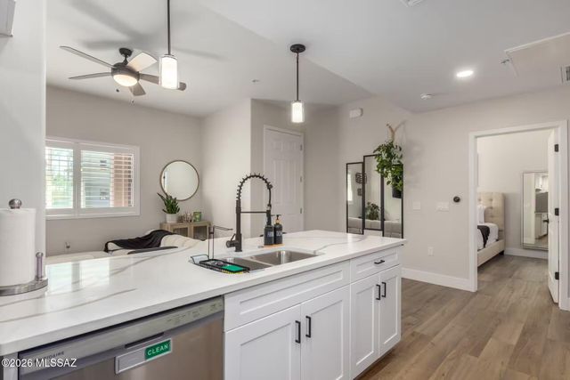 2036 E River Rd Unit 104, Tucson, AZ 85718