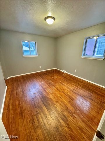 12309 Watterson Avenue, Cleveland, OH 44105