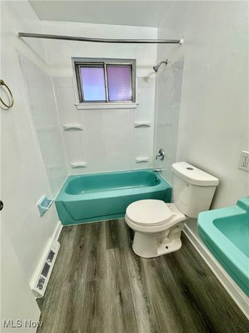 12309 Watterson Avenue, Cleveland, OH 44105