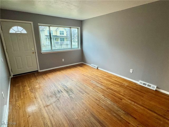 12309 Watterson Avenue, Cleveland, OH 44105