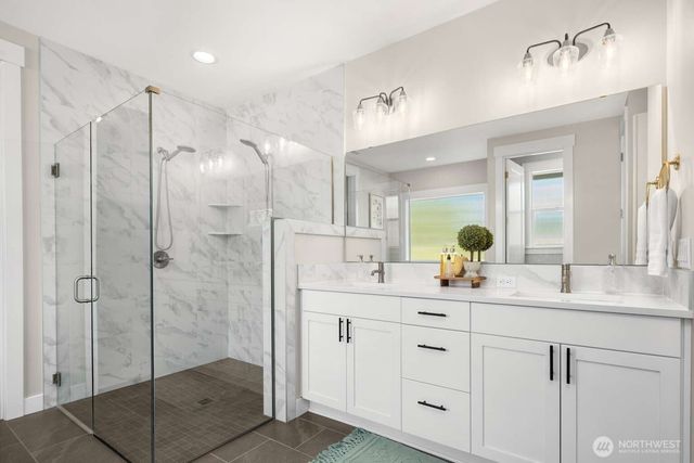 5541 Skyfall Place NW, Bremerton, WA 98312