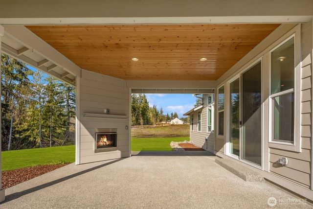 5541 Skyfall Place NW, Bremerton, WA 98312