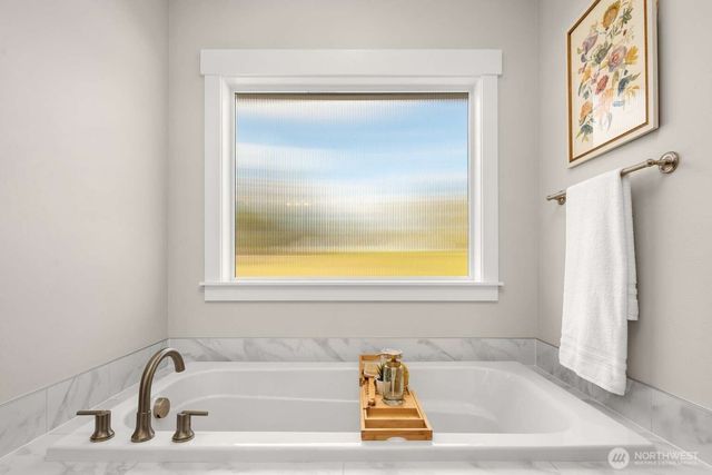 5541 Skyfall Place NW, Bremerton, WA 98312