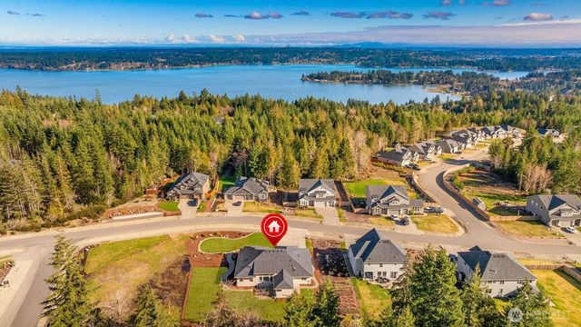5541 Skyfall Place NW, Bremerton, WA 98312