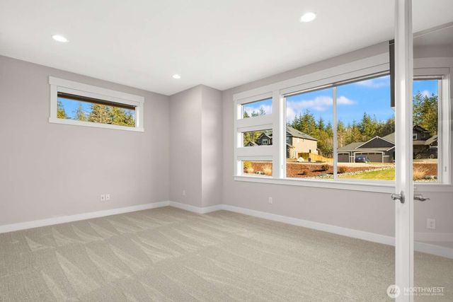 5541 Skyfall Place NW, Bremerton, WA 98312