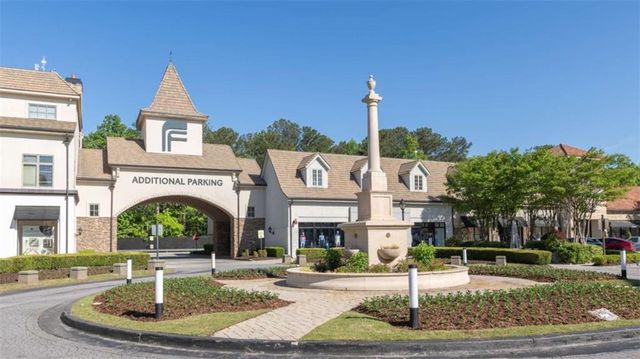 5641 PEACH ORCHARD Trail, Peachtree Corners, GA 30092