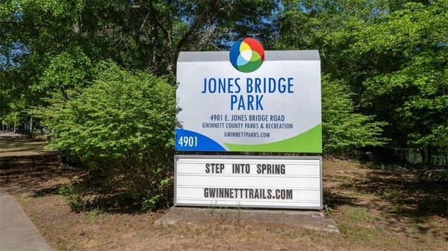 5641 PEACH ORCHARD Trail, Peachtree Corners, GA 30092