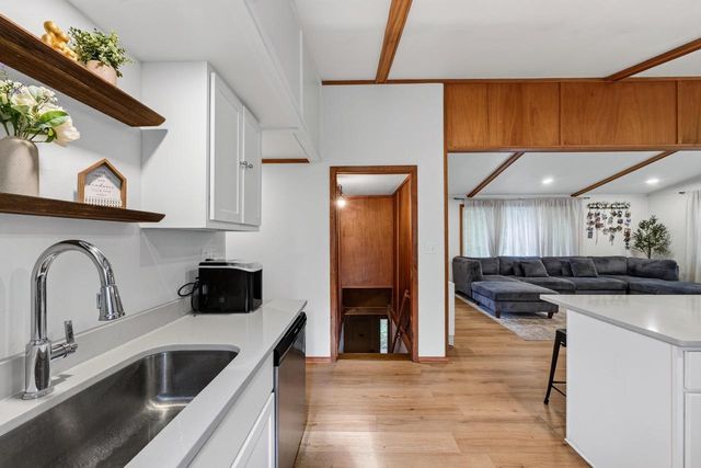 3142 View Road, Madison, WI 53711