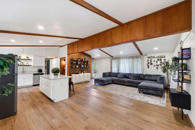 3142 View Road, Madison, WI 53711